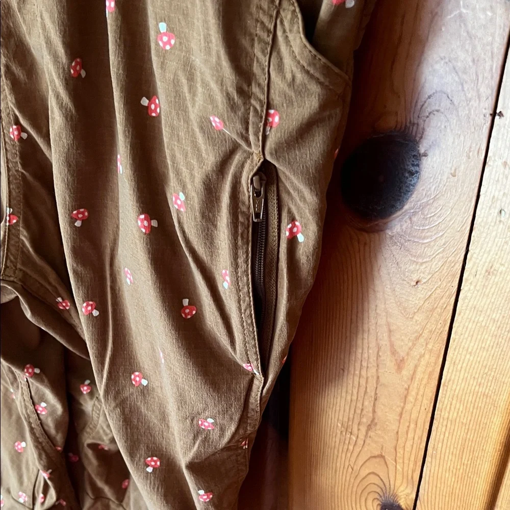 Duluth Brown Overalls with Mushroom Print.3X X 31 women’s - Picture 6 of 10